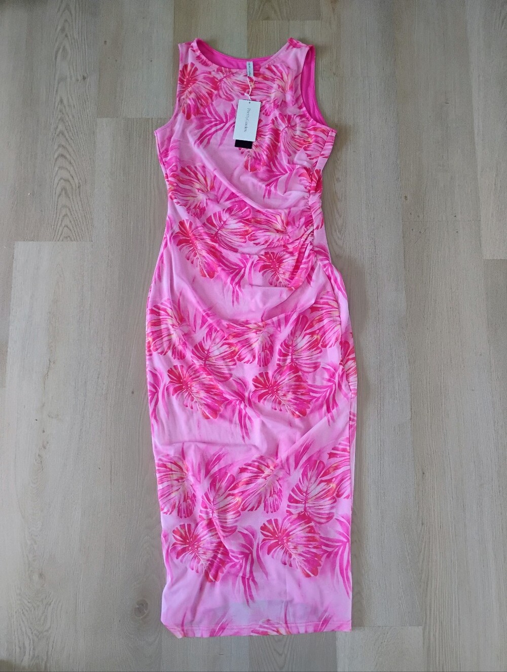 Pretty Garden Pink Tropical Print Dress NWT